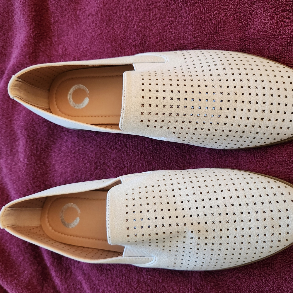 Wonens Size 9 White Slip-On Shoes Never Worn.